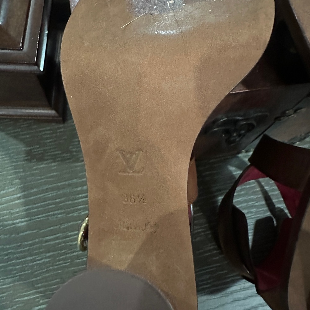 Louis Vuitton Brown and Pink Heels with Distinctive Design - Picture 7 of 8
